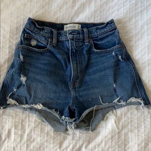 Abercrombie Curve Love Mom Shorts